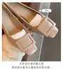 Versão em Couro~Fivela Quadrada Clássica Salto Grosso Chunky Estilo Suave Bico Quadrado Elegante Salto Alto Sapatos Femininos para Primavera e Outono