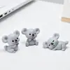 Micro Paisagem Desenho Animado Koala Fofo Enfeites de Mesa Casa de Bonecas DIY Decoração de Paisagismo Acessórios Artesanato em Resina