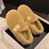 Zapatos de algodón modernos y elegantes, nueva colección otoño/invierno 2026, zapatos de algodón peludos sin cordones, perfectos para mujeres bajitas, zapatos de frijol perezoso