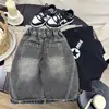 Calça Jeans Longa Rasgada Infantil Outono Versátil 2026 Novo Estilo Menino Pequeno Calça Retro Menino Lindo Coreano