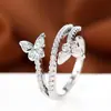 Anillo Rongxing de Mariposa Entrelazada de Doble Capa con Pedrería Forma de Mariposa Vibrante Estilo Delgado Joyería Versátil para Mujeres