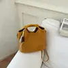 Bolso de mano tote elegante de gran capacidad con patrón tejido a mano de moda vintage, con un toque de alta gama para el trabajo, bolso madre-hija para mujer
