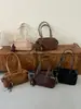 Shuai Mijia 2026 Colección Otoñal Nueva: Bolso Casual de Gran Capacidad para Debajo del Brazo, Bolso de Hombro Retro y Moderno, Elegante Bolso Almohada