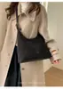 Bolso de Hombro Versátil Nuevo Estilo Simple de Alta Gama Textura Color Sólido Patrón Moda Retro Gran Capacidad para Mujer