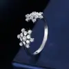 Elegante Anillo Abierto Doble Copo de Nieve, Súper Brillante con Circonia, Ajustable, Suave y Delicado, Versátil para el Uso Diario