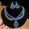 ¡Precioso y deslumbrante! Collar con colgante de flor de circón y gota de agua, cadena para la clavícula estilo corte vintage, joyería de lujo ligero y sensación de alta gama