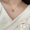 Colar Borboleta Pequena de Cristal Original para Mulheres, Corrente para Clavícula Brilhante de Vidro Aurora Colorida, Coração de Menina Fresco e Fofo