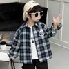 Camisa de Cuadros para Niños 2026 Nueva Primavera y Otoño Estilo Coreano Moda Top Casual Camisa de Algodón Moderna