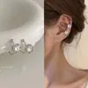 Exquisitos Clips para Orejas sin Perforación de Circonita para Mujer, Puños para Orejas de Nicho de Alta Gama sin Dolor, Pendientes y Accesorios para Orejas Versátiles de Lujo Ligero