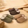 Nuevos Zapatos de Felpa Retro Birkenstock de Media Pantufla para Otoño/Invierno 2026 para Mujer, Calzado de Exterior con Suela Gruesa, Calientes, Fáciles de Poner, Zapatos Peludos Perezosos