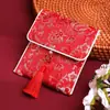 Super Source bolsa de tela roja estilo chino Brocado Brocado Brocado bolsa de dulces de la suerte bolsa con cordón cuentas de Buda joyería bolsa Wenwan
