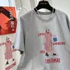 Camiseta Gris Estampada de Personaje de Dibujos Animados de Peso Pesado para Mujer, Estilo Coreano Elegante, Rejuvenecedora, Versátil, Adelgazante, Cuello Redondo, Algodón Puro, Manga Corta, Verano