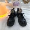 Sapatos Pequenos de Couro Versáteis Estilo Britânico Retrô para Mulheres 2026 Nova Coleção Primavera Loafers Franceses de Couro Envernizado com Cadarço de Solado Grosso e Bico Redondo