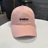 Gorra de Mujer Estilo Coreano Versátil BOMBON Letra Texturizada Gorra de Béisbol Calle Viaje Sombreador Facial Modificado Tonos Mostrados Cara Pequeña
