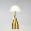Lámpara de Cristal Estilo Retro Ins Escandinavo Lámpara Creativa de Mesita de Noche Dormitorio Lámpara de Atmósfera Decoración Habitación Niña Luz Nocturna Venta al por Mayor