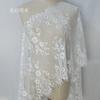 Exquisito vestido de novia con ribete de encaje de pestañas huecas retro bilateral de exportación, material de costura alargada, accesorios para velo de novia