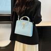Bolso de Hombro para Viajero de Moda con Diseño Nicho para Mujer 2025 Primavera y Verano Nuevo Bolso Cuadrado Pequeño Cruzado de Alta Gama