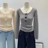 Suéter de gola U absolutamente deslumbrante e bonito, camisa base de tricô para mulheres, novo top interno slim fit de outono e inverno