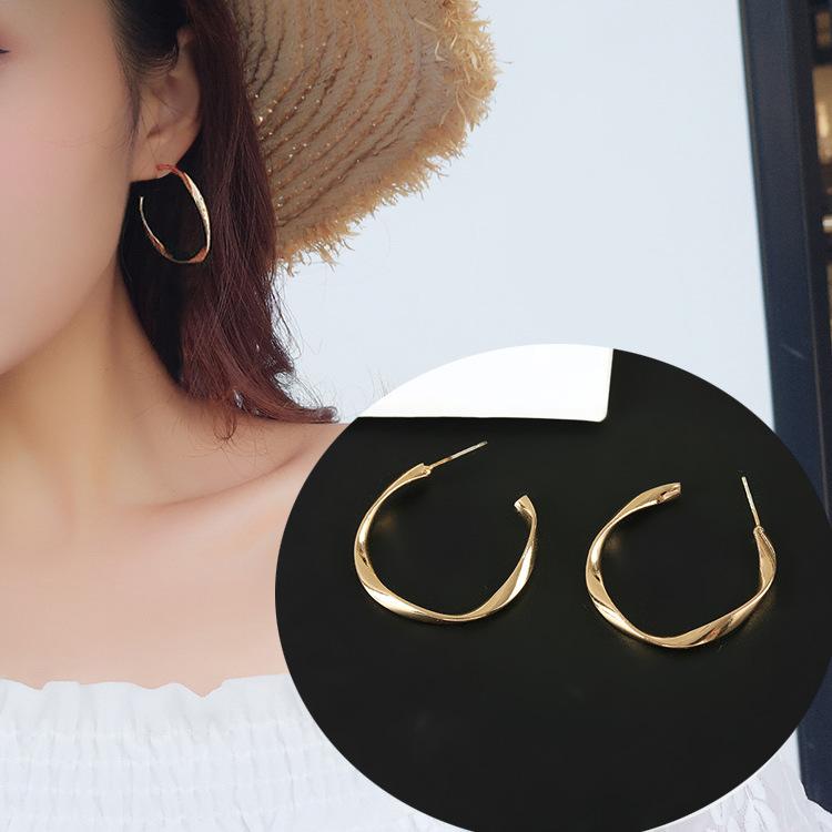 9460926564_204193426