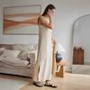 Vestido Colete Branco Sem Manga Francês para Mulheres 2025 Novo Estilo de Verão Aparência Emagrecedora e Saia Longa de Fenda de Alta Qualidade