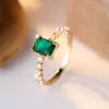 Anillo Rongxing Transfronterizo Simple Rectangular Piedra Principal Verde Banda Delgada Piedras Laterales Colocadas en Filas Diseño Para el Trabajo Apilable Temperamento