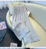 Foto real de saia-calça de gaze fina e fluida de verão com toque gelado para mulheres, com design reto solto, emagrecedor e casual