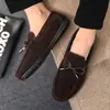 Zapatos de frijol de verano Daifa transfronterizos para hombre, calzado transpirable tipo perezoso, zapatos casuales de un paso, zapatos de trabajo modernos y versátiles