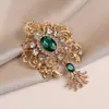 Novo broche estilo antigo de alta qualidade ins para mulheres estilo chinês leque borla pino de terno placket de pressão cheongsam corsage atacado