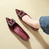 Zapatos de Salón Individuales Bajos con Hebilla Cuadrada de Pedrería para Mujer 2025 Nuevo Primavera y Otoño Rojo Vino Punta Fina Charol Cómodos Zapatos de Mujer