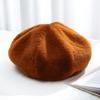 Boina Cálida de Felpa para Otoño e Invierno para Mujer que Muestra la Cara Dulce Reductora de Edad Color Sólido Sombrero Frío Simple Combinable Sombrero de Artista para Estudiantes de Primaria