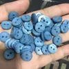 Botones Planos de Dos Ojales Morados Botones de Concha para Camisas de Hombre y Mujer Botones Pequeños de 12 mm Botones Azul Cielo Ropa Rojo Sandía