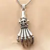 Joyería Acero de Titanio Calavera Garra Colgante Retro Moderno Hombres Calavera Garra Fundición Acero Inoxidable Plata Antigua Colgante Personalizado
