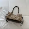 Bolsa de ombro com estampa de bolinhas altamente estilosa e única, novo modelo outono 2026, adequada para o trabalho e para o dia a dia, bolsa tote simples
