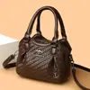 Bolso de Mujer Transfronterizo Nuevo 2026 Otoño Herrajes Textura Tejida Tres Compartimentos Hombro Cruzado de Mano Bolso de Mujer Madre de Edad Media