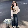 Conjunto de Tres Piezas en Capas Casual de Primavera y Otoño para Niños Medianos y Grandes Estilo Escolar Jeans Camisa con Cuello de Muñeca Chaleco Lindo para Niñas