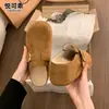 Zapatos Birkenstock Originales de Cuero y Felpa para Mujer, Zapatillas Cerradas para Exteriores 2026 Otoño/Invierno Nuevas Zapatillas de Algodón Cálidas de Felpa para Ponerse Fácil