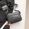 Bolso casual de color de contraste para mujer 2024 primavera nuevo moda europea y americana personalidad bolso de cámara diseño de nicho bolso para mujer versátil