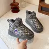 Botas de Neve Infantis 2026 Novo Estilo Plus Veludo Engrossado Meninas Superfície de Couro Impermeável Sapatos de Algodão Quentes Sapatos de Meninos Botas de Inverno