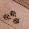 2 Cores DIY Acessórios para Joias de Liga Metálica Pingente Redondo Flor Vazada Dupla Face Retrô 18*15mm 1g