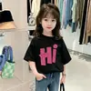 Roupas Infantis Novo Estilo Verão 2026, Camisetas Estilosas de Manga Curta para Meninas, Roupas 100% Algodão, Camisetas de Meia-Manga Básicas para Crianças