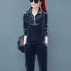 Traje de Terciopelo Dorado al por Mayor Moda Femenina 2025 Nuevo Primavera y Otoño Cuello Alto Casual Ropa Deportiva Sudadera Conjunto de Dos Piezas