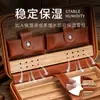 Humidor para Cigarros de Exterior con Capa Integrada de Madera de Cedro Humidificante, Resistente a Caídas y Presión, Caja de Almacenamiento de Cigarros para Viaje para Hombres de Negocios