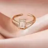 Anillo de Diseño de Lujo Ligero con Gema Incrustada de Diamante Ajustable para Mujer, Elegante Anillo Abierto de Zirconia con Forma de Serpiente para Mujer, Joyería para Manos