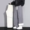 Qlfy-29179 2025 Nuevos Pantalones de Terciopelo para Hombre Invierno Engrosados Cachemir Casuales Juventud Rectos
