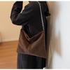 Bolsa Feminina Retro Francesa de Couro Macio Camurça Fosca com Corrente 2024 Nova Moda Grande Capacidade para Trabalho Ombro Transversal