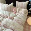 Conjunto de cama de quatro peças estilo ins de desenho animado em veludo de leite para casa, quatro estações
