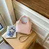 Bolsa Transversal de Luxo Feminina 2026 Nova Tendência Primavera Bolsa de Mão Feminina para Exterior Bloco de Cores Bolsa de Ombro Único Estilo Balde