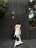 2026 Chica Sexy Caliente Vibras Blanco Puro Deseo Sexy Estilo Francés Gama Alta Verano para Mujer Top sin Tirantes con Cinta