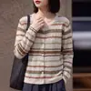 Cardigan de Tricô Vintage Fino com Gola Redonda e Mangas Longas Jacquard Vazado Casaco para Mulheres Outono/Inverno 2026
