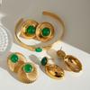 Brincos com pingente oval suave de ágata verde redondo e pedra natural de ouro 18k com design silencioso e sofisticado, joias femininas